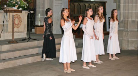 Impressionen der Vernissage von Donar Rau in der Alexanderkirche