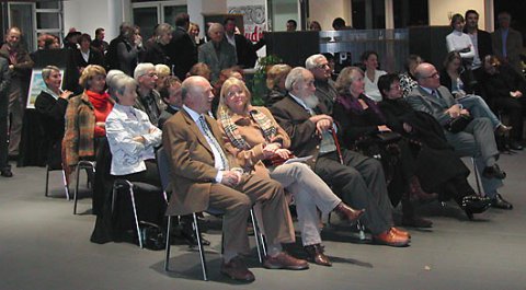 Impressionen der Vernissage von Joachim Lehrer - Kunst im Hangar