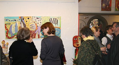 Impressionen der Vernissage von Ulrike Völkl-Fischer - Malerei und Skulpturen