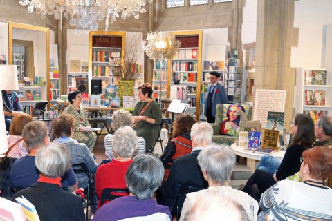 Impressionen der Vernissage von Barbara Weiland am 23.04.2023