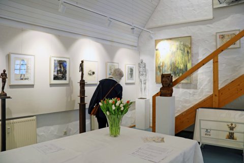 Impressionen der Ausstellungseröffnung von Cornelia Weihe am 20.03.2022