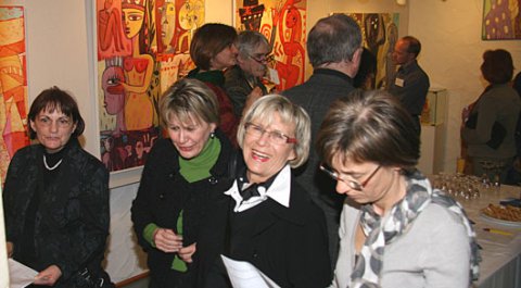 Impressionen der Vernissage von Ulrike Völkl-Fischer - Malerei und Skulpturen